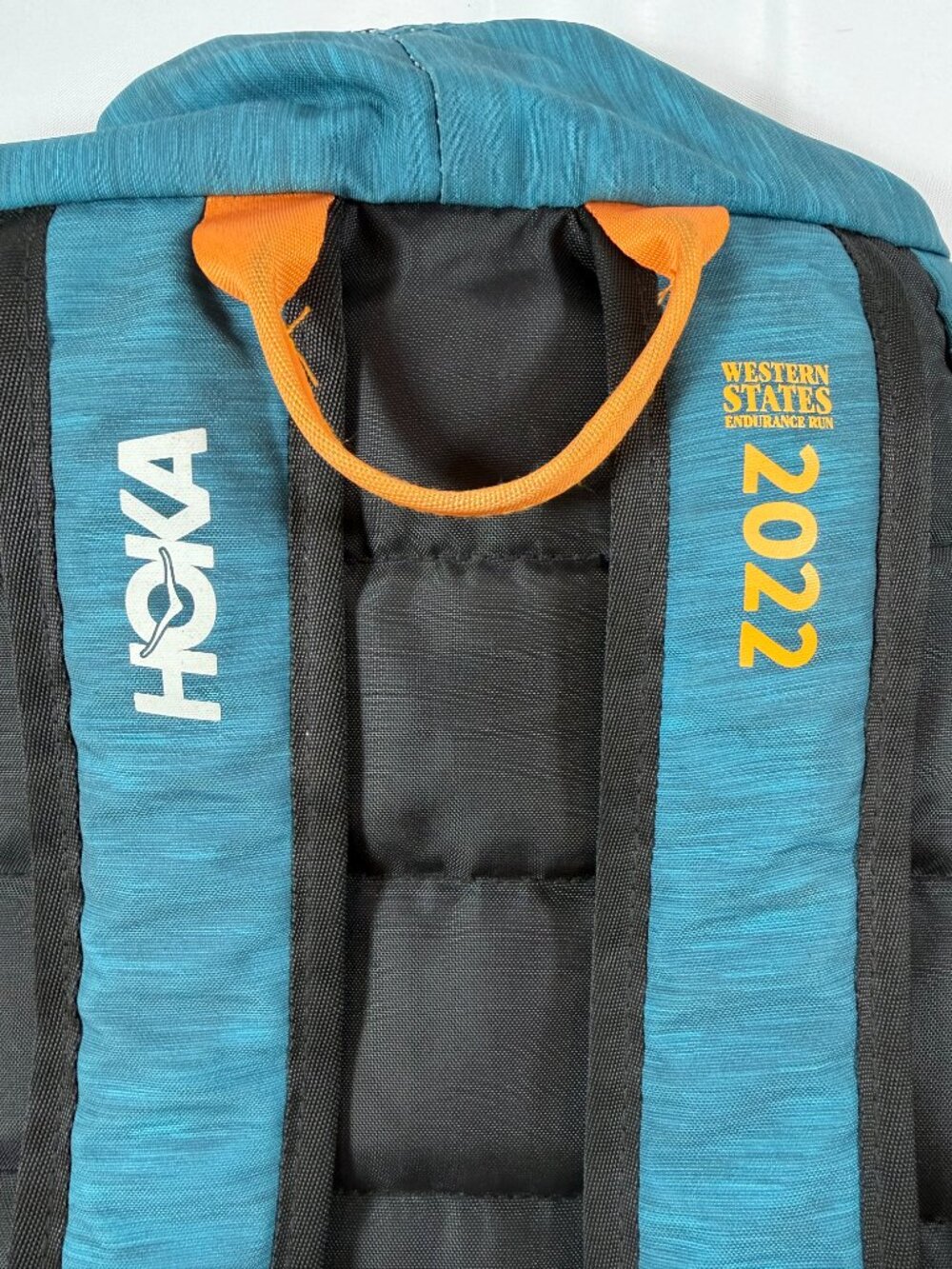 RARE! Hoka Western States Endurance Run 2022 Ultramarathon Competitor's Bag - Picture 4 of 15